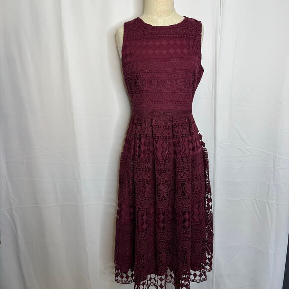 Lulus Burgundy Lace Midi Dress Fit and Flare Dress Sleeveless M - Picture 2 of 6